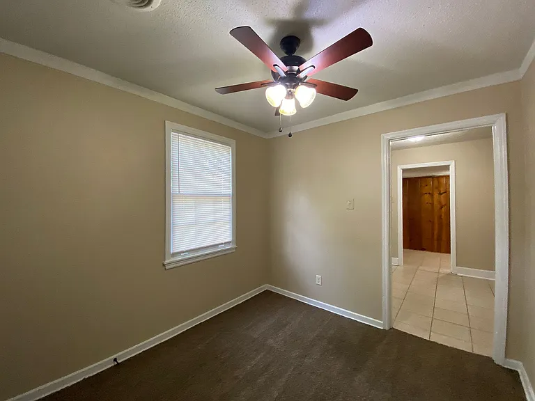1104 Chatwood St — Photo 2
