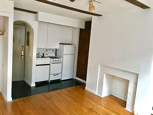 Rented by Sky Management | media 23