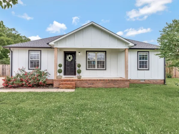 2312 Forrest Fields Dr, Chapel Hill, TN 37034