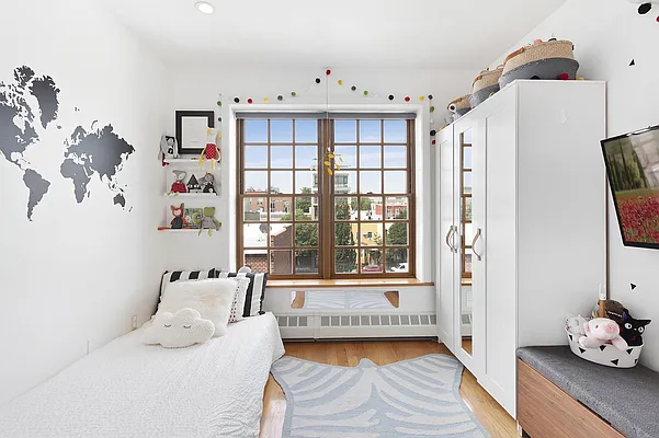 Sold by Corcoran | media 29