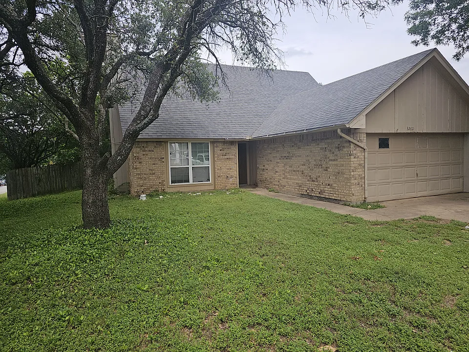 3262 Amber Ct