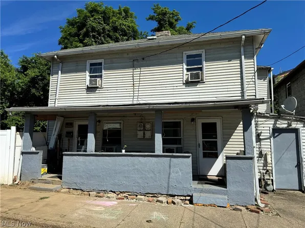 633 Dehass St, Martins Ferry, OH 43935