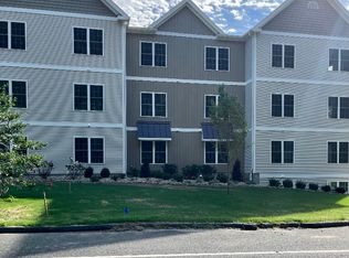 1039 Howe Ave #100-302, Shelton, CT 06484