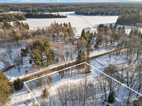 5th image of 40 Miller Dr