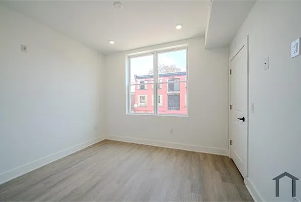 1710 N 24th St #2 — Photo 8
