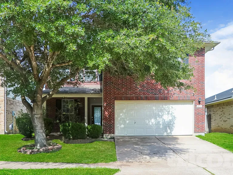 9711 Sugarblossom Ln — Photo 1
