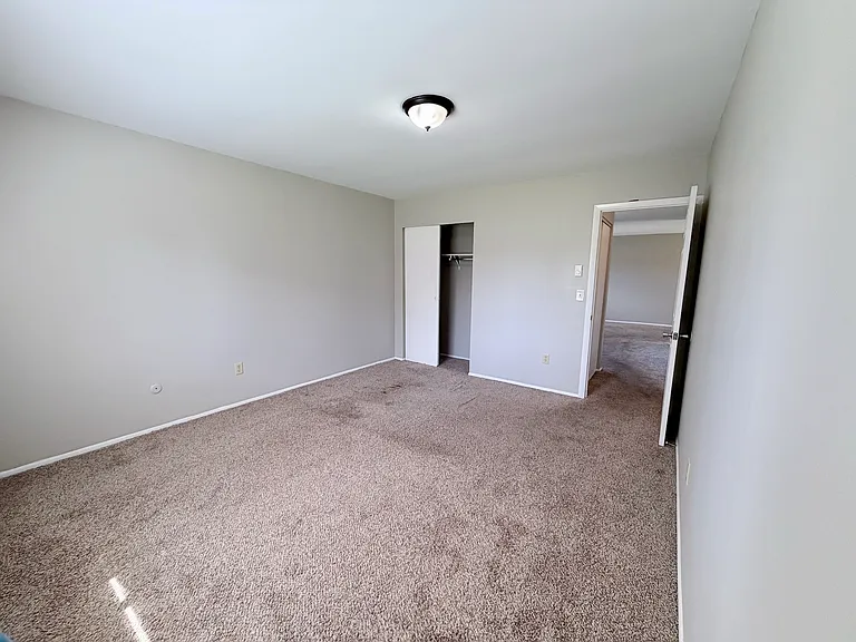 4371 Powell Rd — Photo 7