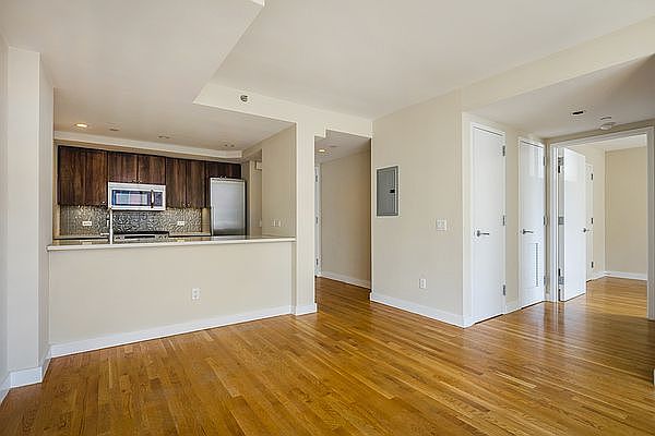 1st image of 303 10th Ave APT 7d