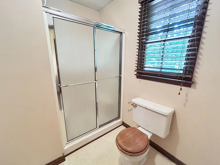 2491 Annandale Dr — Photo 24