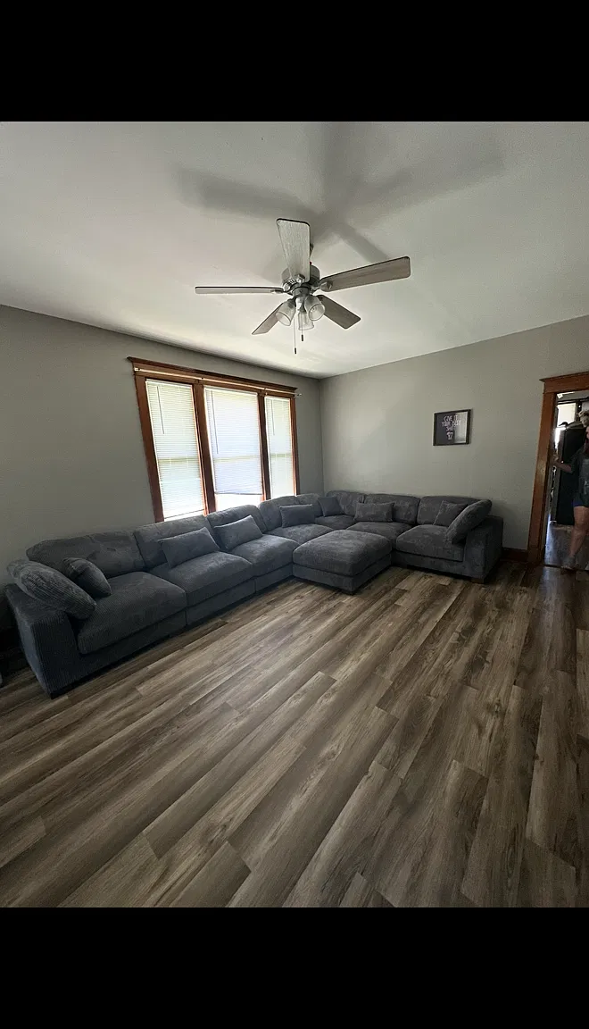 5 bed, 1553 sqft, $2,000 — Photo 3