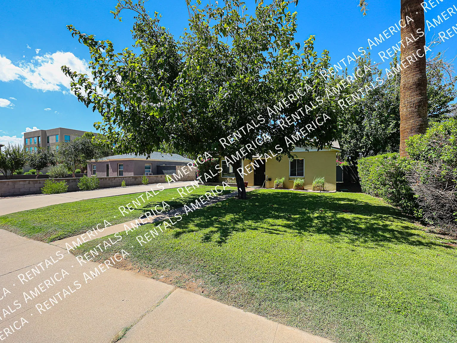 Beautiful Bungalow-Peter's View Community — Photo 1