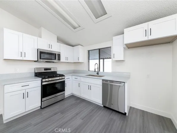 10961 Desert Lawn Dr Space 44, Calimesa, CA 92320