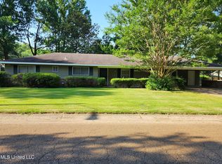 127 Pimlico Pl, Jackson, MS 39211