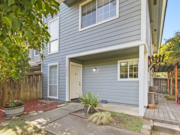 3052 Woods Cir, Davis, CA 95616