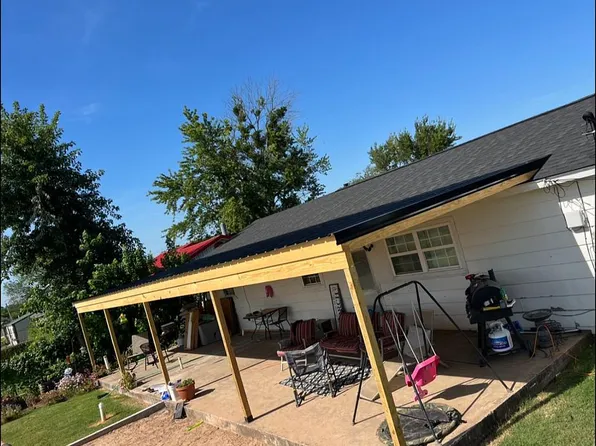 610 Poker Ln, Prague, OK 74864