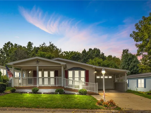 253 Rock Lake Dr, Zelienople, PA 16063