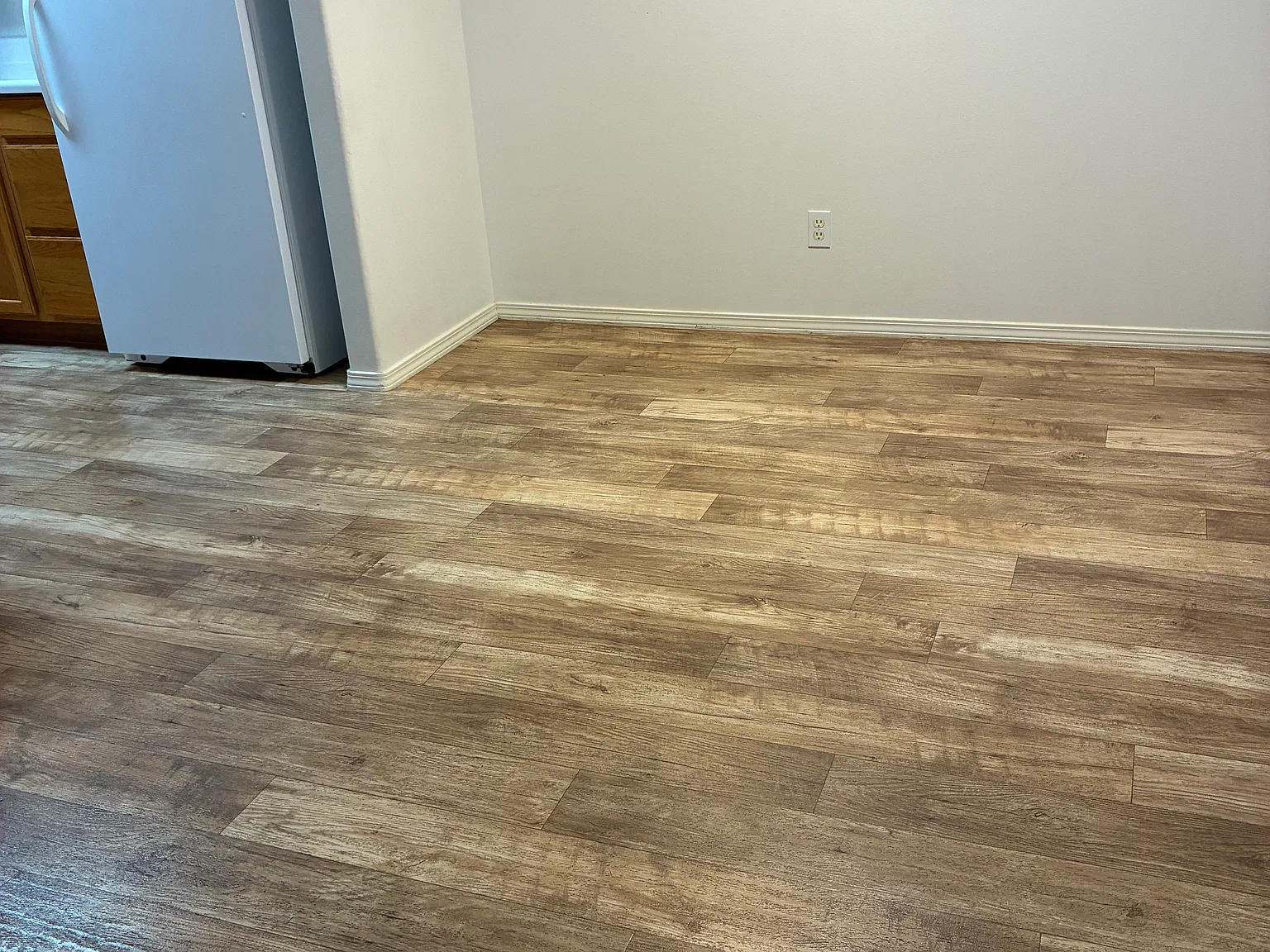 2 bed, 960 sqft, $1,200 — Photo 2