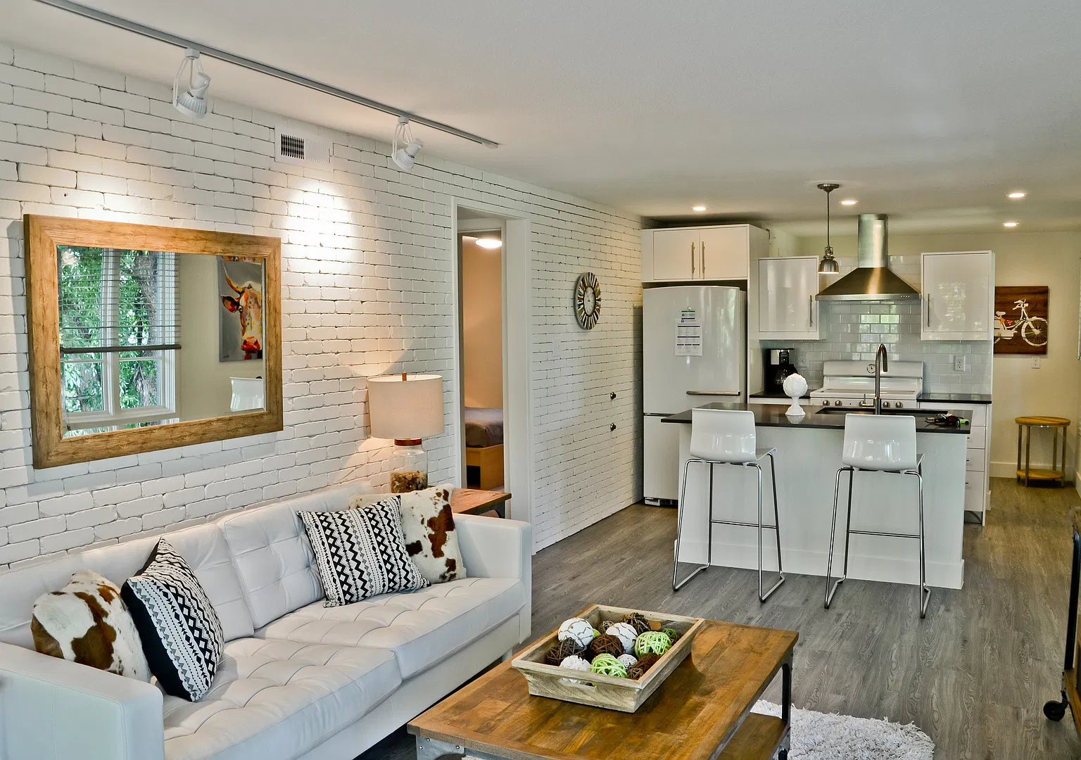 CH-Maxwell Lofts — Photo 3