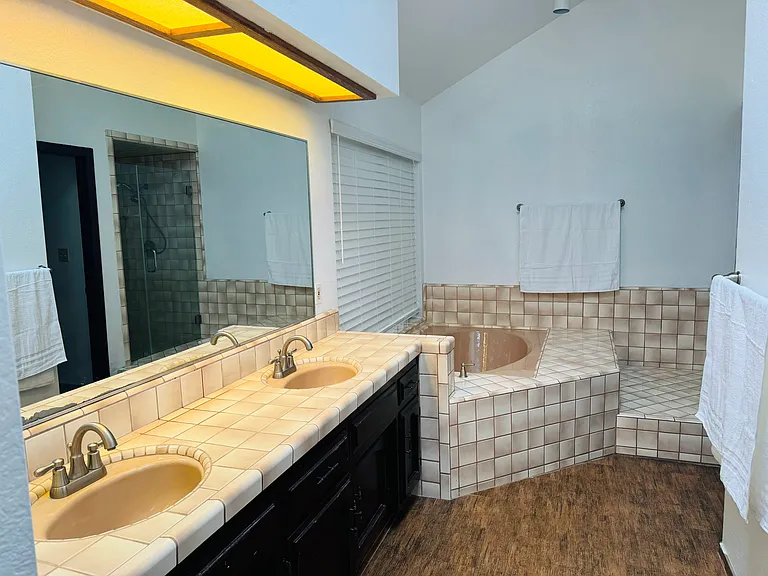 6400 Highland Knolls Dr — Photo 21