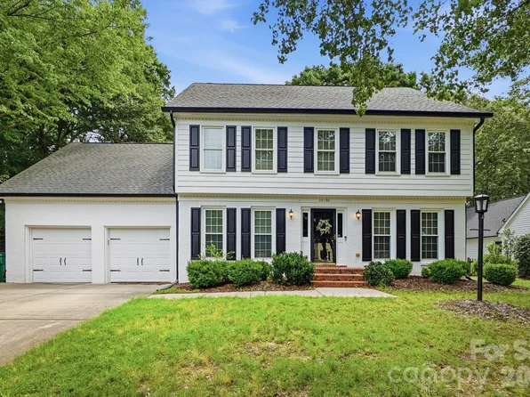 10129 Hanover Glen Rd, Charlotte, NC 28210