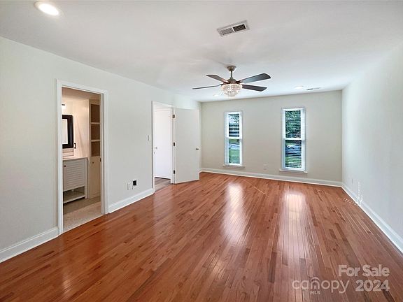 3rd image of 1717 Windyrush Ln