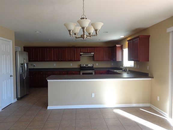 4th image of 10433 Cullen Ct