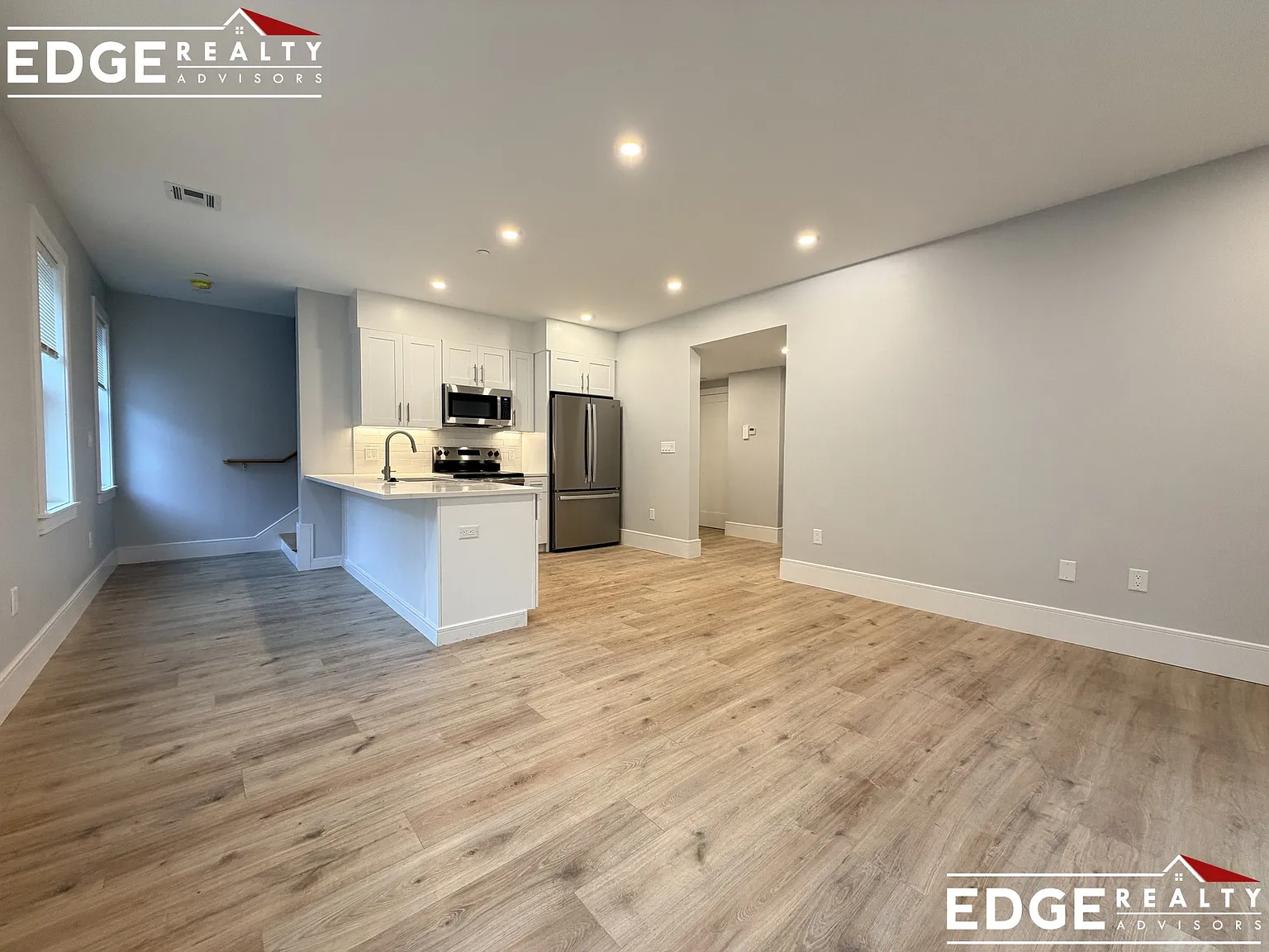 4 bed, 3.0 bath, $5,500 — Photo 3