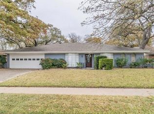 833 Spring Lake Dr, Bedford, TX 76021
