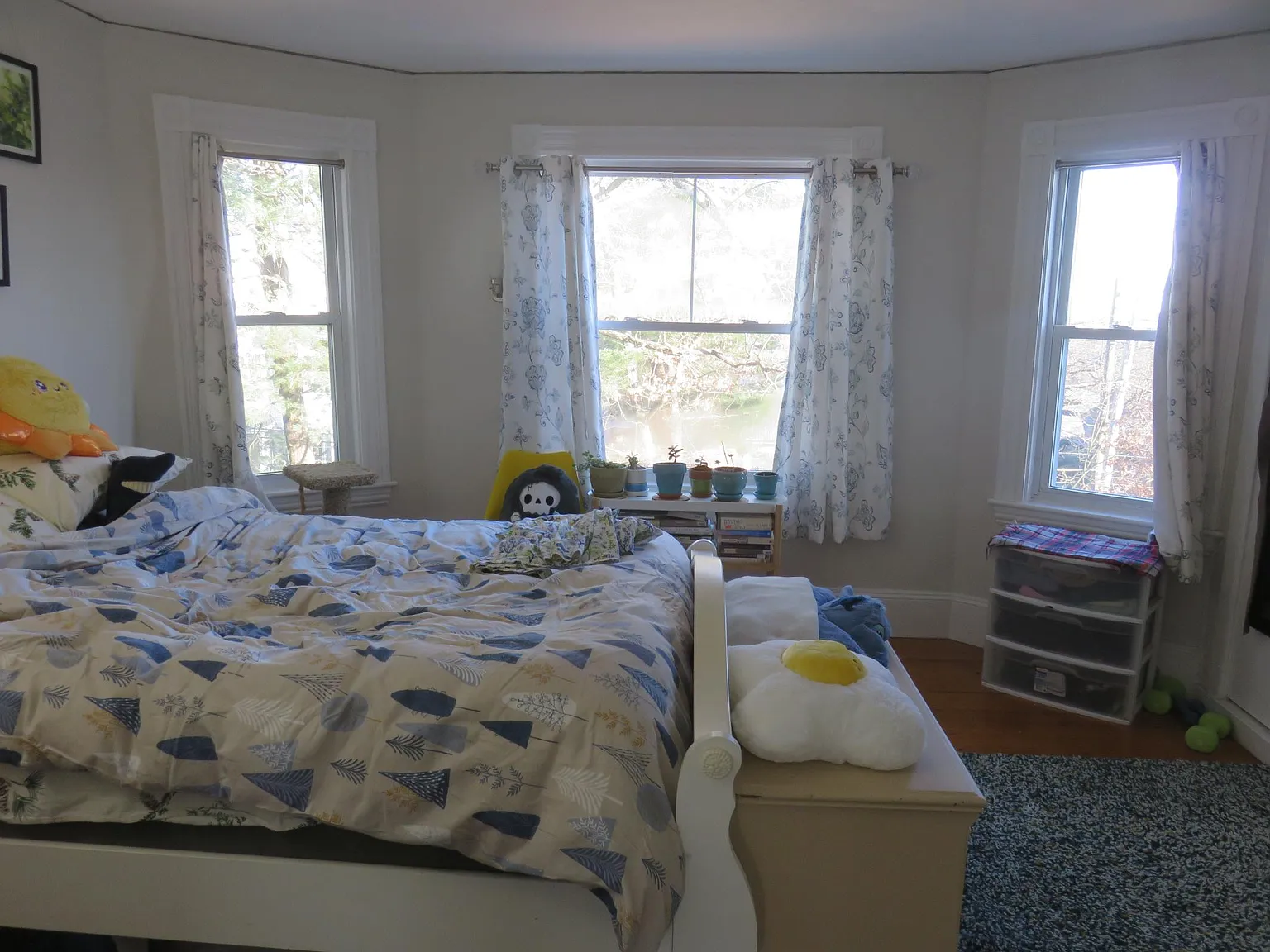 4 bed, 2600 sqft, $3,700 — Photo 3