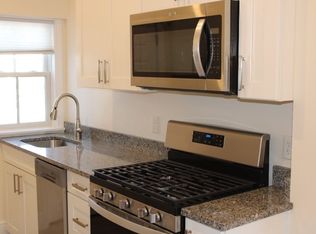 96 Middle St APT 1, Gloucester, MA 01930