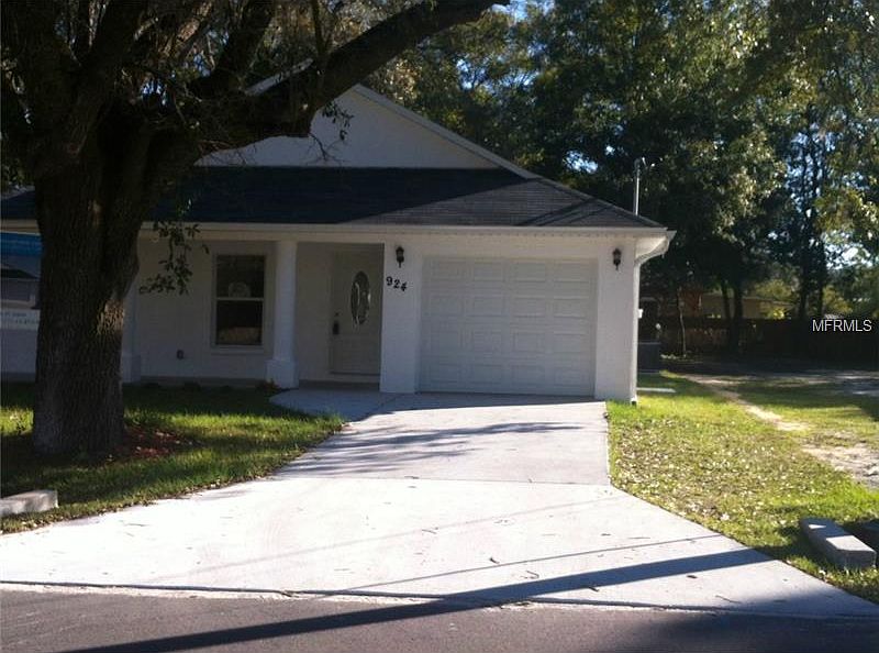 1st image of 924 W Kirby St
