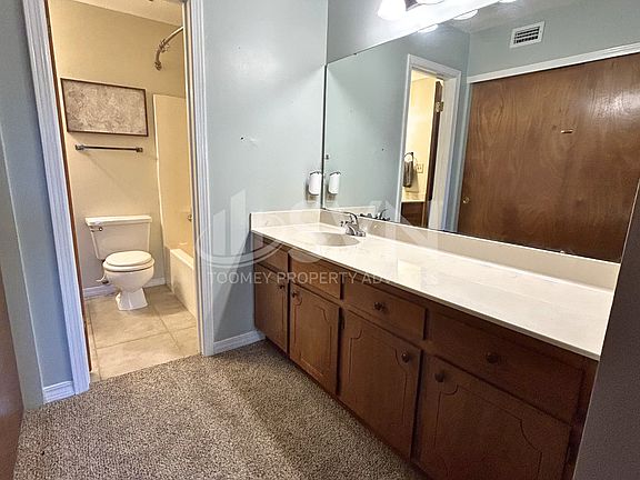 3rd image of 200 Parma Dr APT A-2