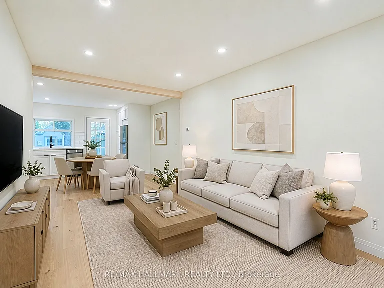 14 Lynn Rd — Photo 3