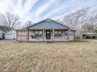 319 4th Ave S, Baxter, TN 38544