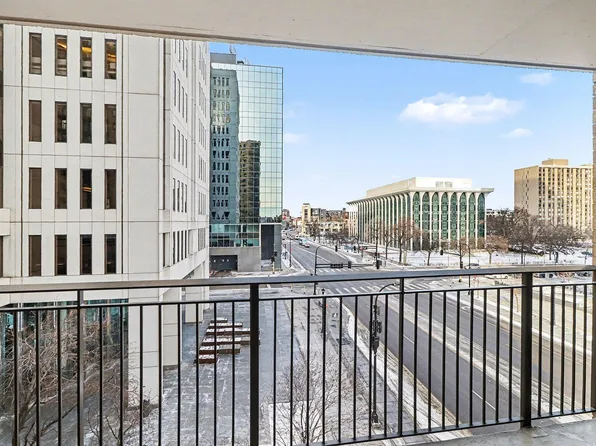 121 Washington Ave S APT 417, Minneapolis, MN 55401