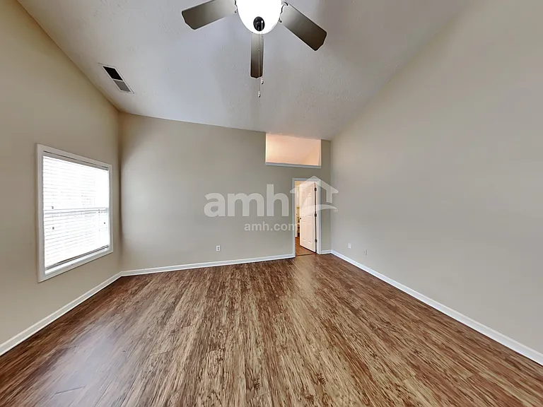 2166 Blueberry Ln — Photo 11