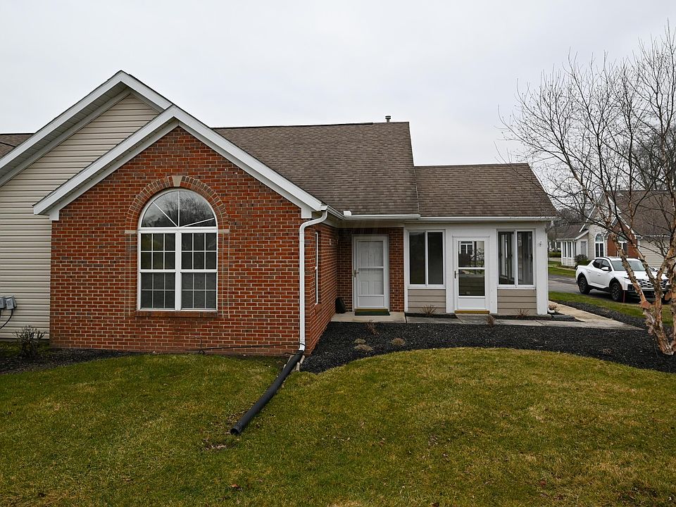 1st image of 674 Hampton Woods Dr #9-A