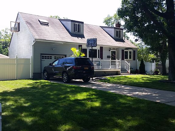 3rd image of 175 E Norma Ave