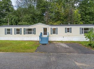 18 Parker Ave, Raymond, NH 03077
