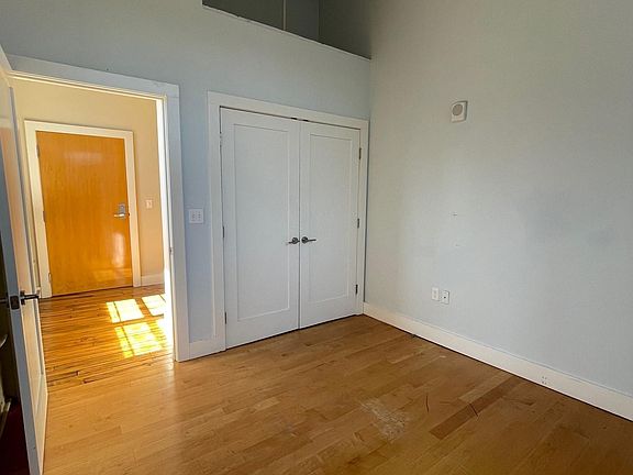 4th image of 50 Valley St APT 211
