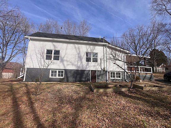 4th image of 131 S Church Ave