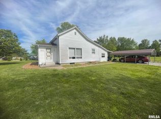 310 W Main St, Ewing, IL 62836