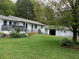 4448 Owl Ln, Oconto Falls, WI 54154