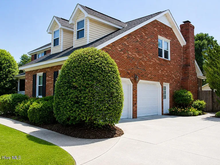 3309 Red Berry Dr — Photo 2