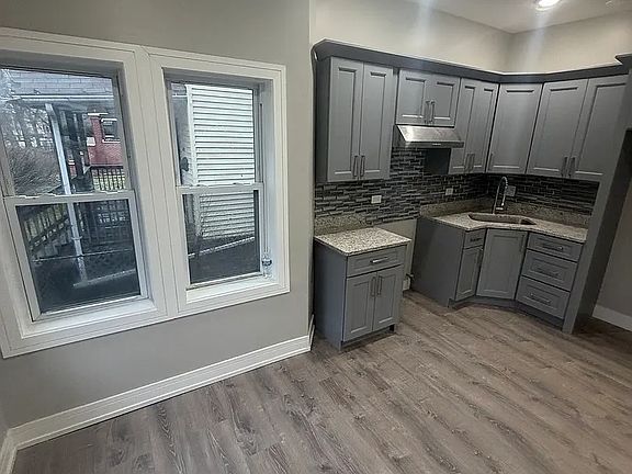 4th image of 1311 E 71st Pl Unit 2