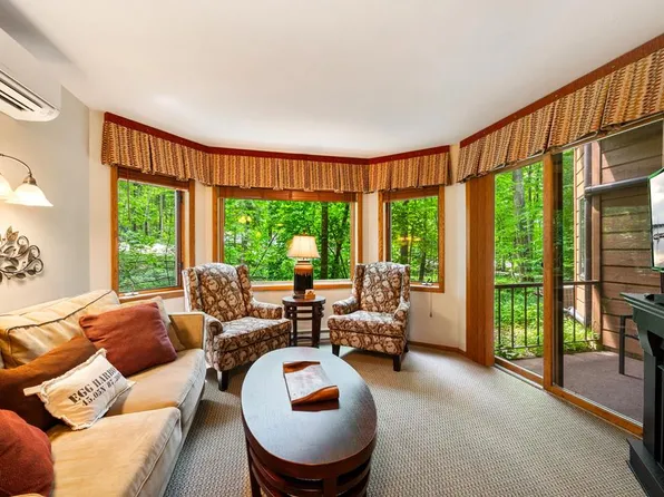 4920 N Landmark Cir #2204, Egg Harbor, WI 54209