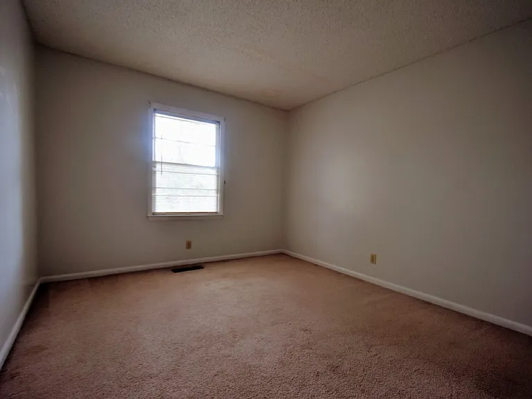 599 Winding Creek Rd #B — Photo 9