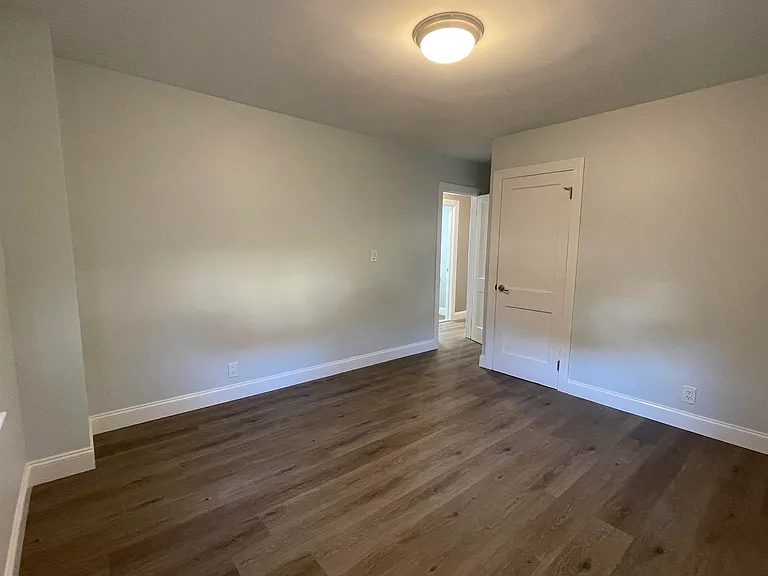 58 Hastings Ave — Photo 24