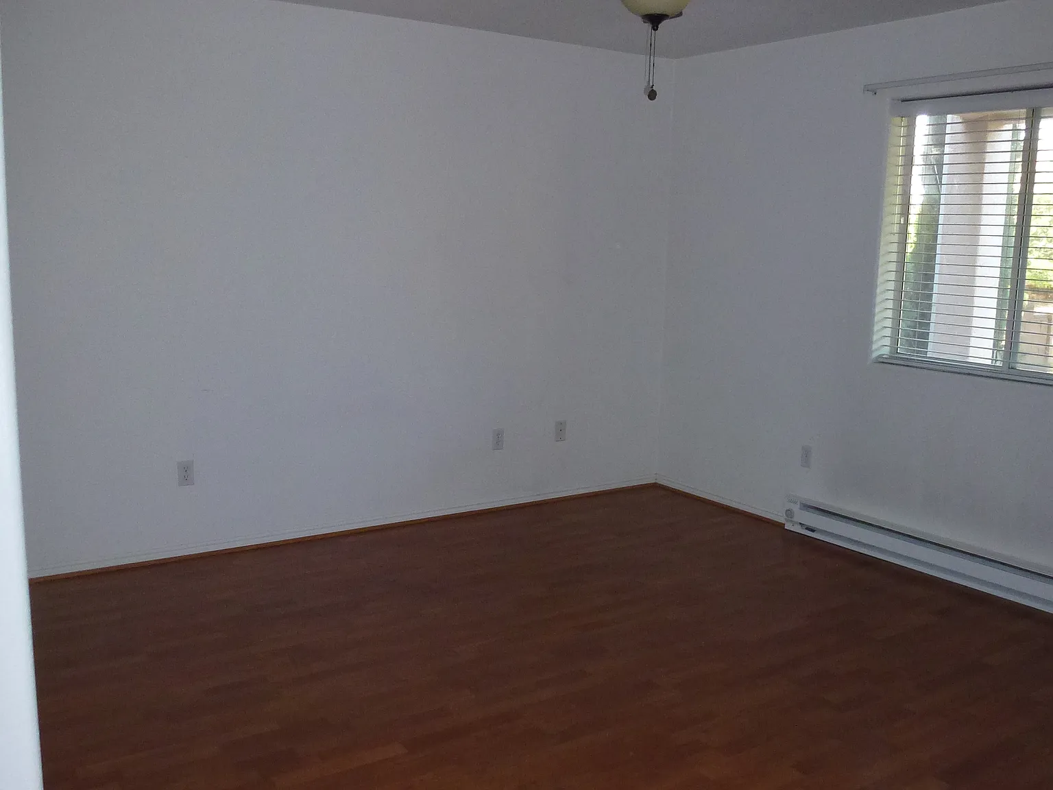 2 bed, 1000 sqft, $1,285 — Photo 3