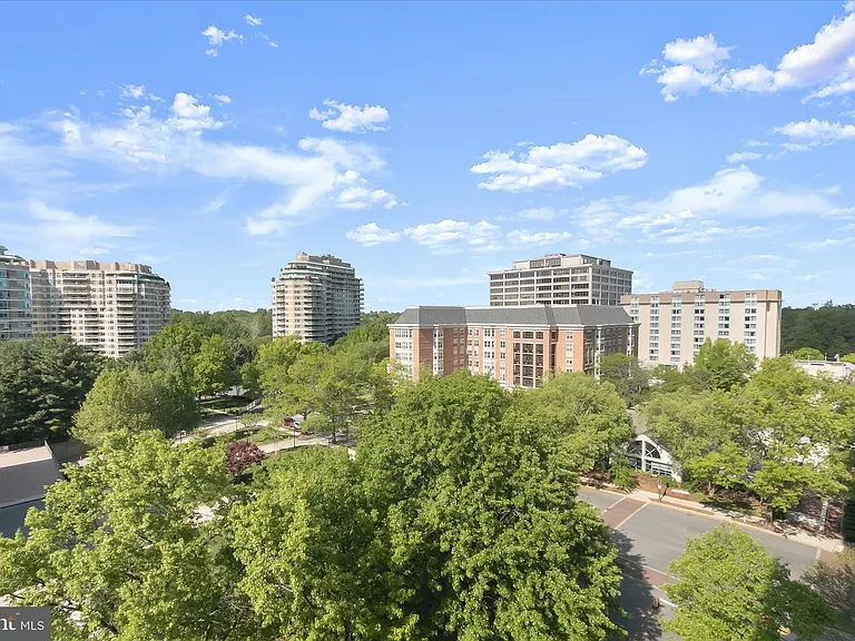 5500 Friendship Blvd #1823N — Photo 27